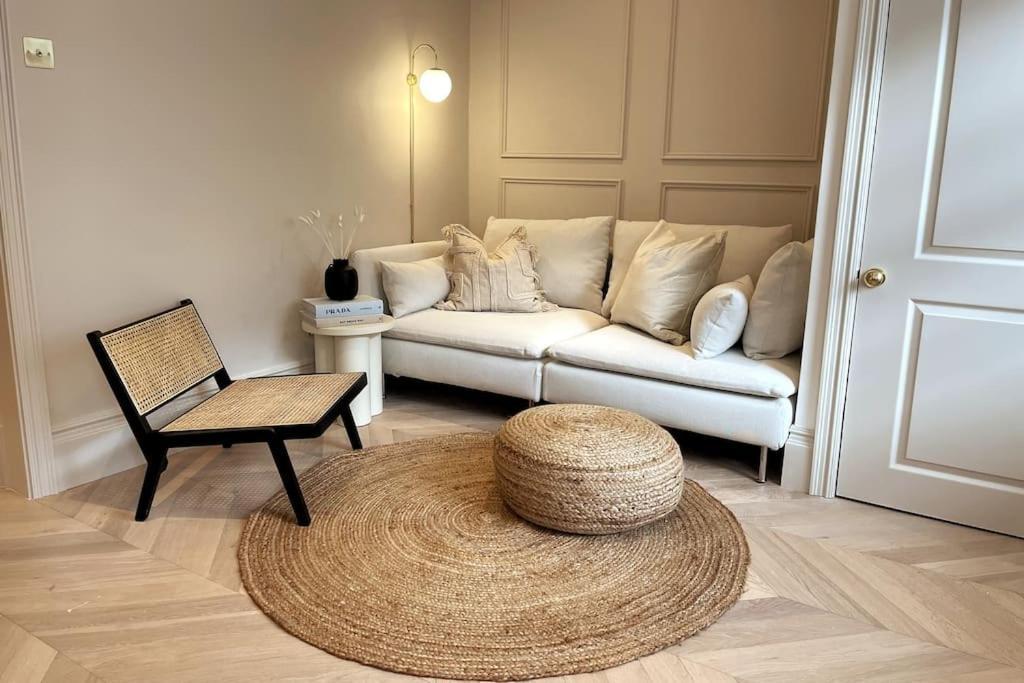 Courtyard Garden, Beautifully Finished Flat - Ba1 Lejlighed Bath Eksteriør billede